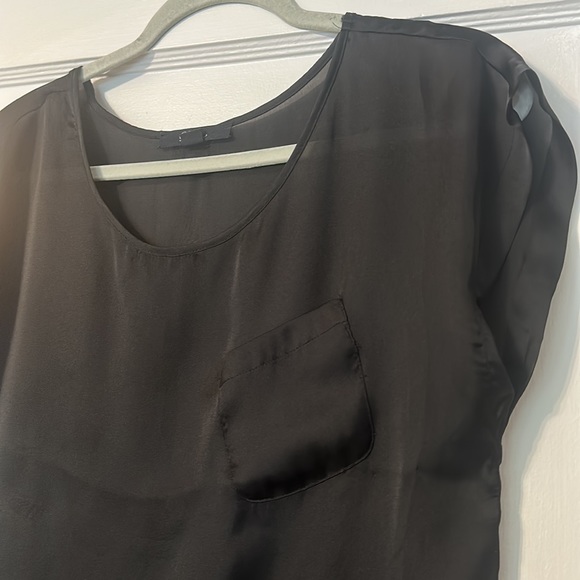 Black Short Sleeve Blouse with Pocket - size small - Picture 2 of 5
